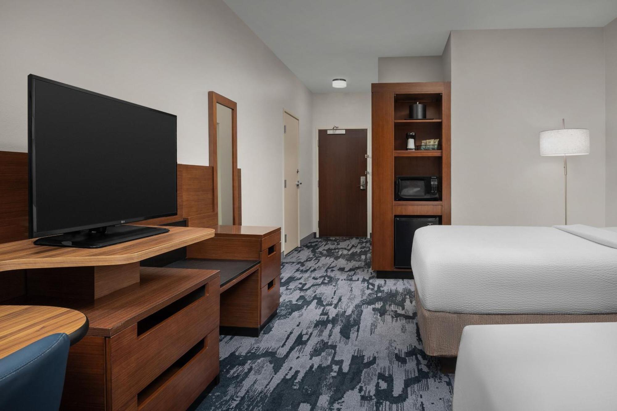 Fairfield Inn & Suites By Marriott Panama City Beach Upper Grand Lagoon Екстер'єр фото
