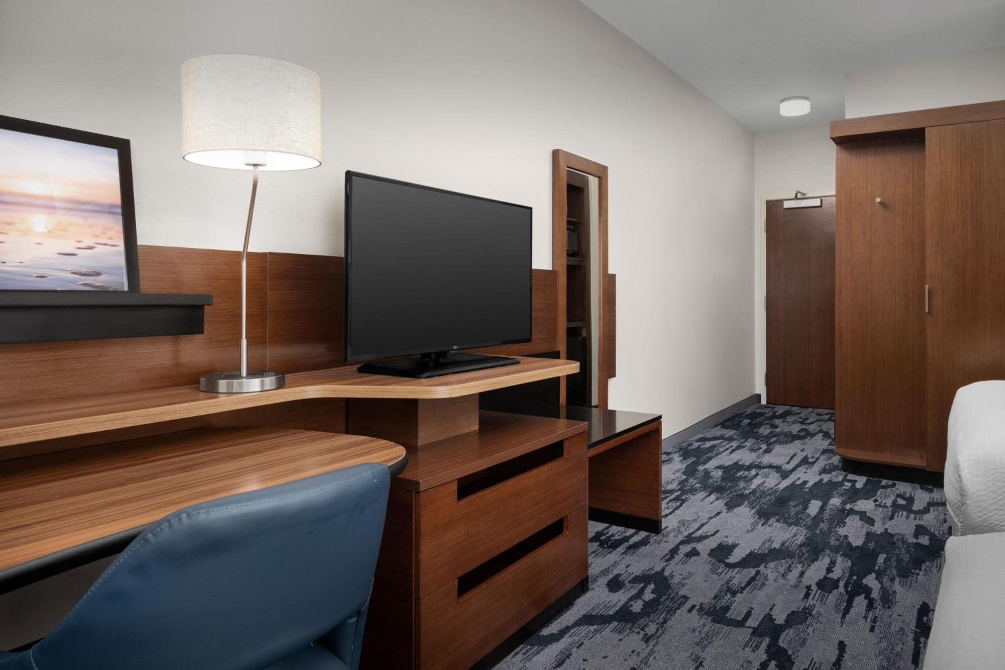 Fairfield Inn & Suites By Marriott Panama City Beach Upper Grand Lagoon Екстер'єр фото