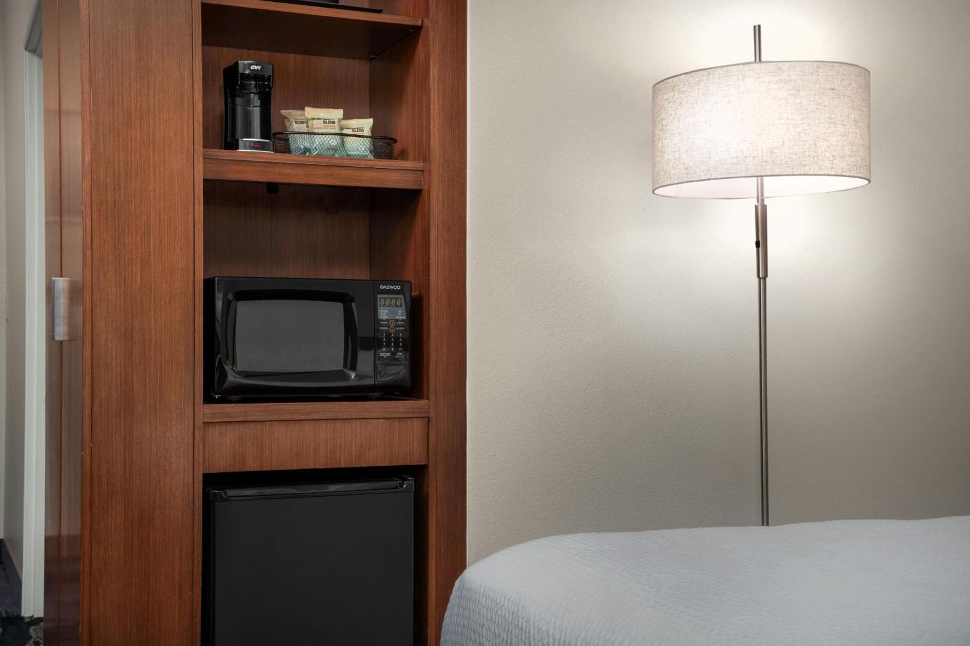 Fairfield Inn & Suites By Marriott Panama City Beach Upper Grand Lagoon Екстер'єр фото