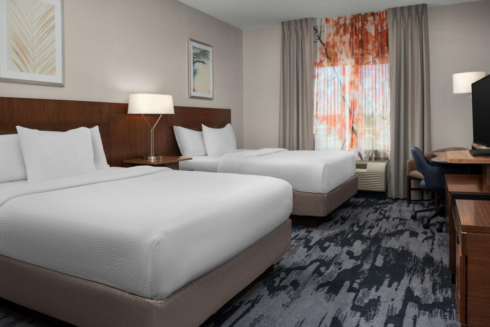 Fairfield Inn & Suites By Marriott Panama City Beach Upper Grand Lagoon Екстер'єр фото