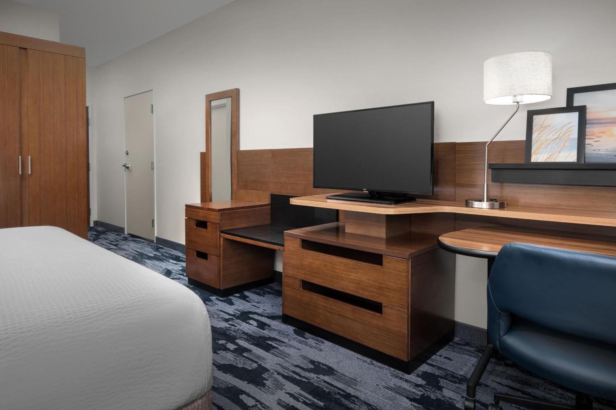 Fairfield Inn & Suites By Marriott Panama City Beach Upper Grand Lagoon Екстер'єр фото