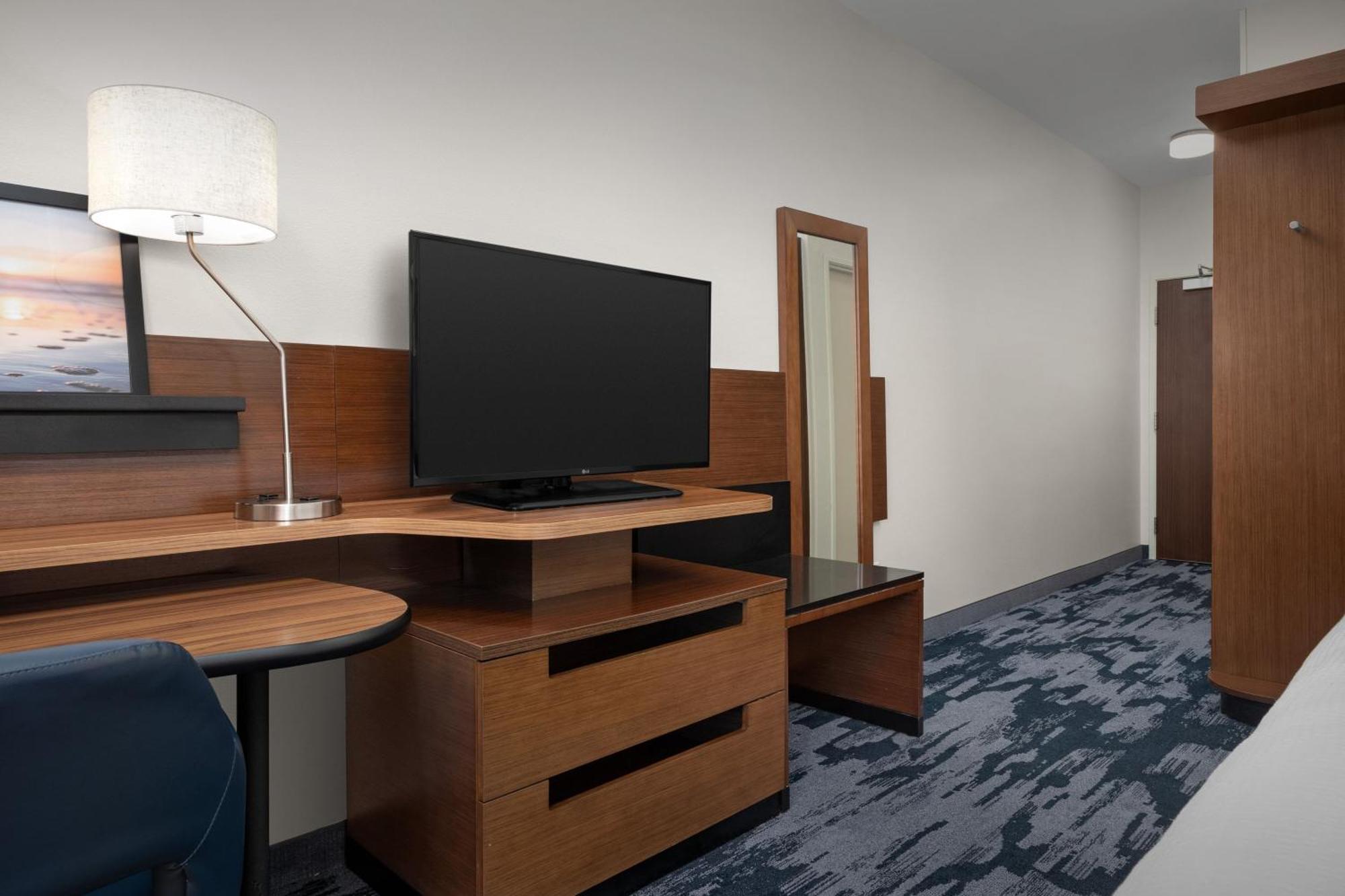Fairfield Inn & Suites By Marriott Panama City Beach Upper Grand Lagoon Екстер'єр фото