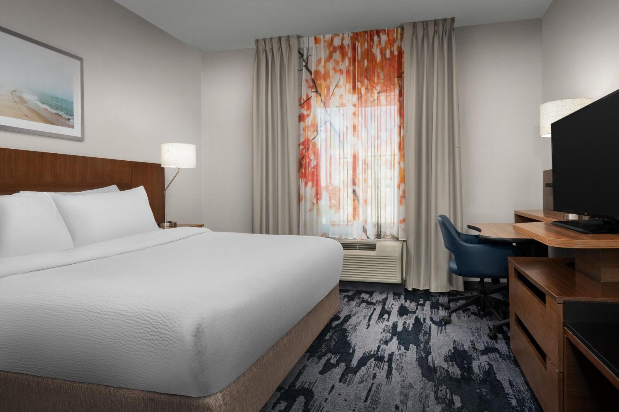 Fairfield Inn & Suites By Marriott Panama City Beach Upper Grand Lagoon Екстер'єр фото