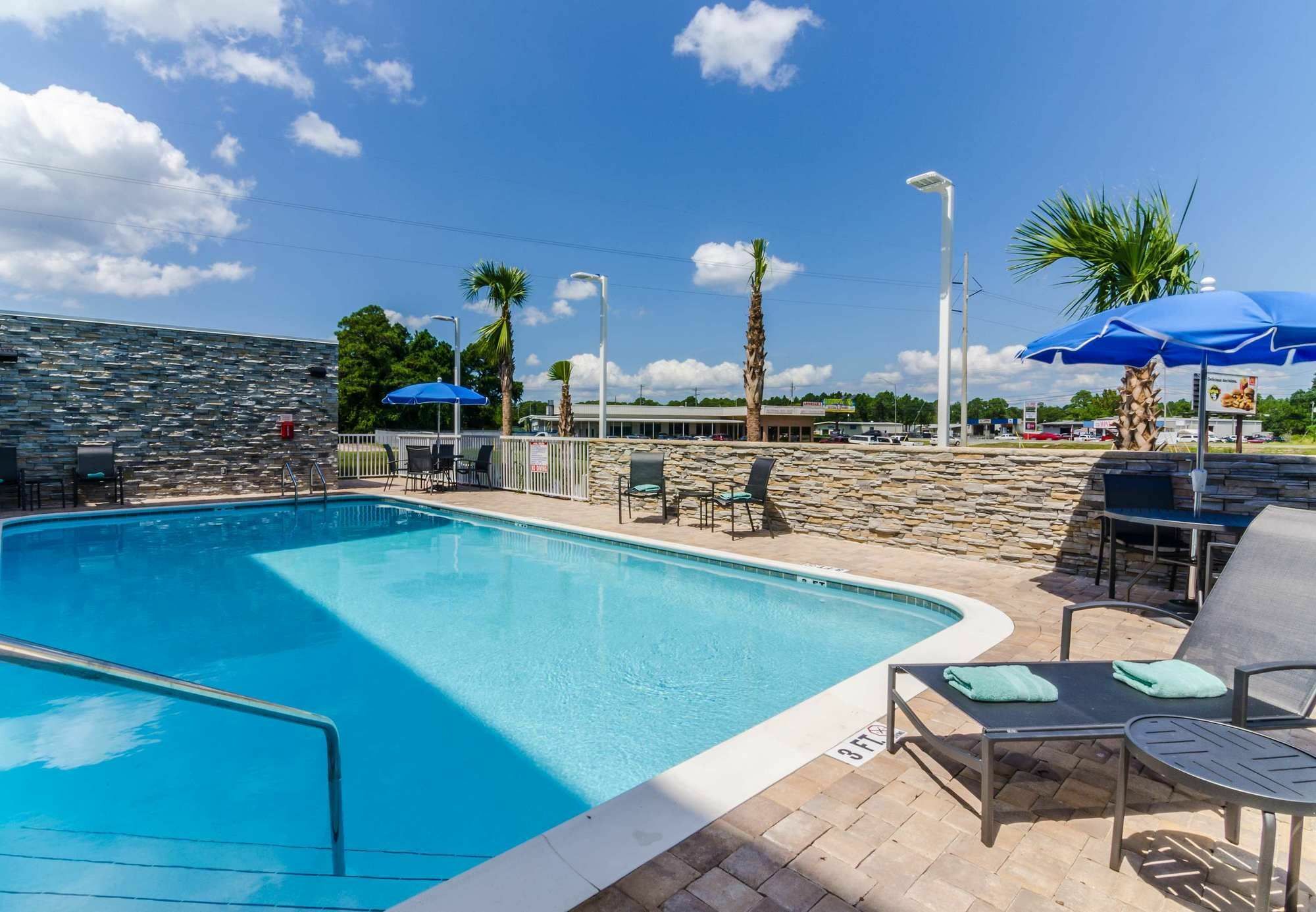 Fairfield Inn & Suites By Marriott Panama City Beach Upper Grand Lagoon Екстер'єр фото