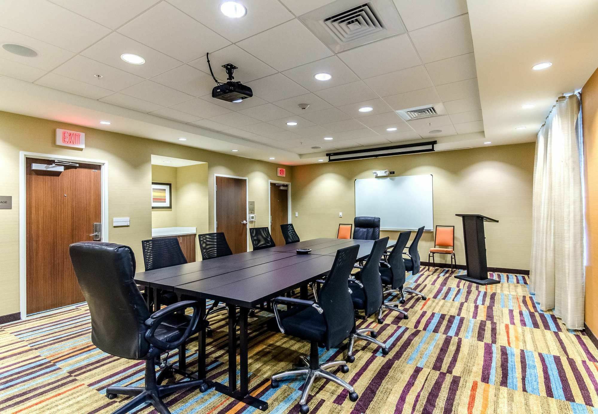 Fairfield Inn & Suites By Marriott Panama City Beach Upper Grand Lagoon Екстер'єр фото